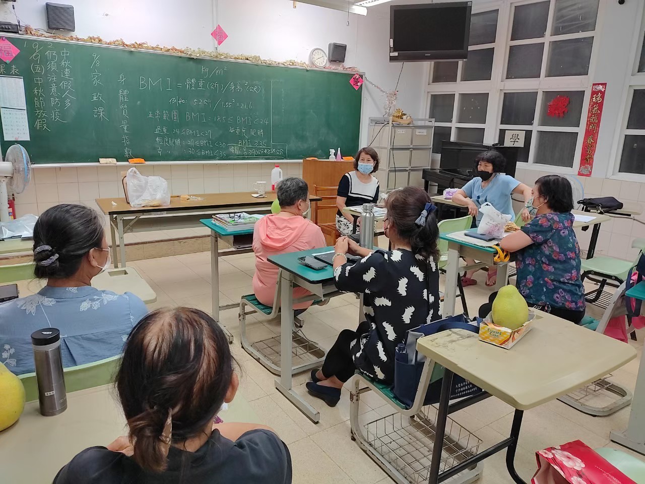 LINE_ALBUM_202298家政課_中秋節活動_221026_9.jpg